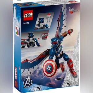 Lego New Captain America Construction Figure NEW in Box
